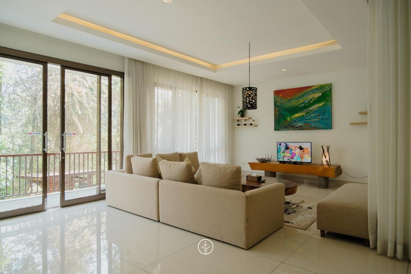 Hikari Hill View Villa 7 Bedrooms With A Private Swimming Pool And Billiard Bandung Ngoại thất bức ảnh